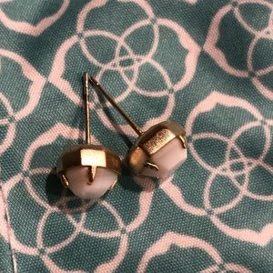 Kendra Scott Jewelry - Kendra Scott Taylor Stud Earrings Mother of Pearl Kendra Scott Jewelry - Kendra Scott Taylor Stud Earrings Mother of Pearl